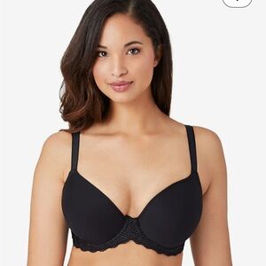 Wacoal "La Femme" Contour Underwire Bra, size 32DD